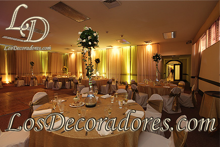 Decoraci�n con telas en las paredes